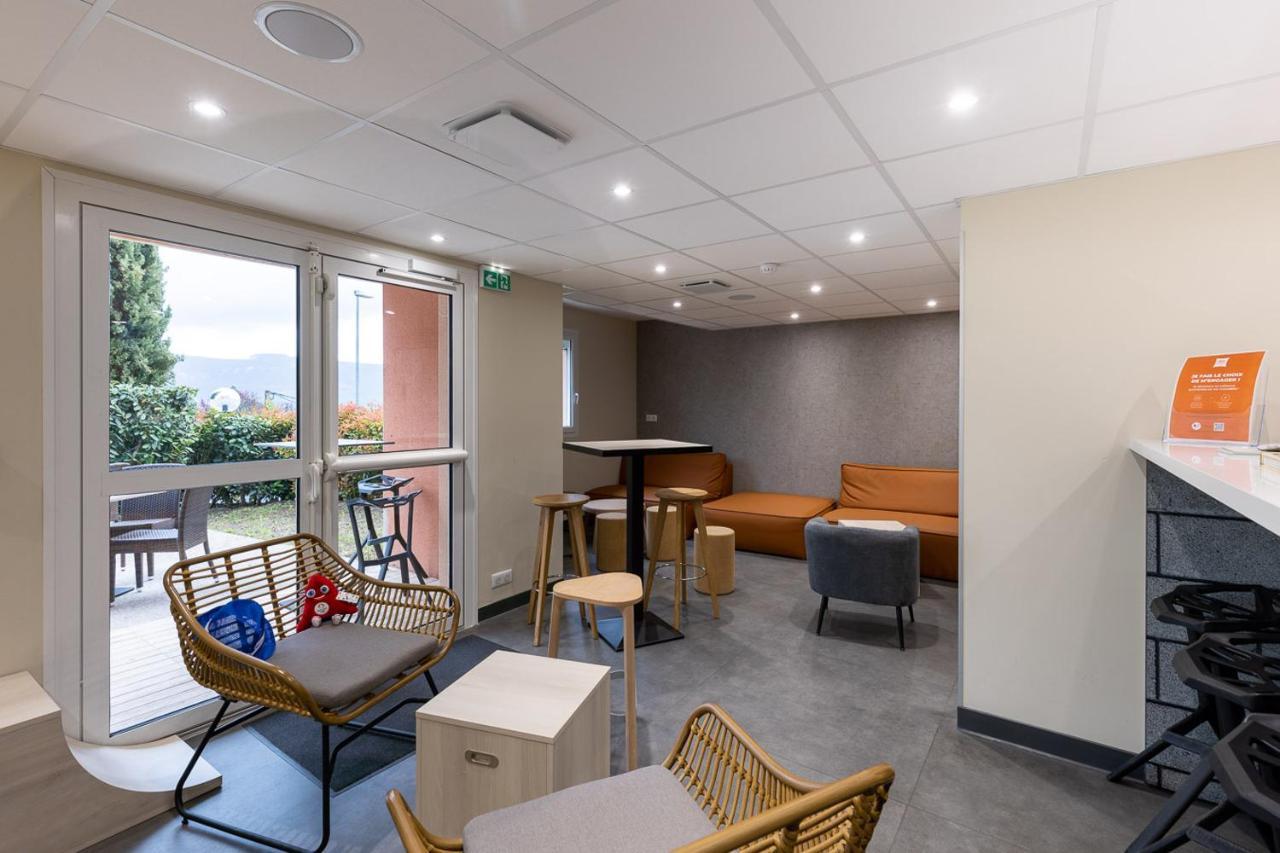 Ibis Budget Millau Viaduc Екстериор снимка