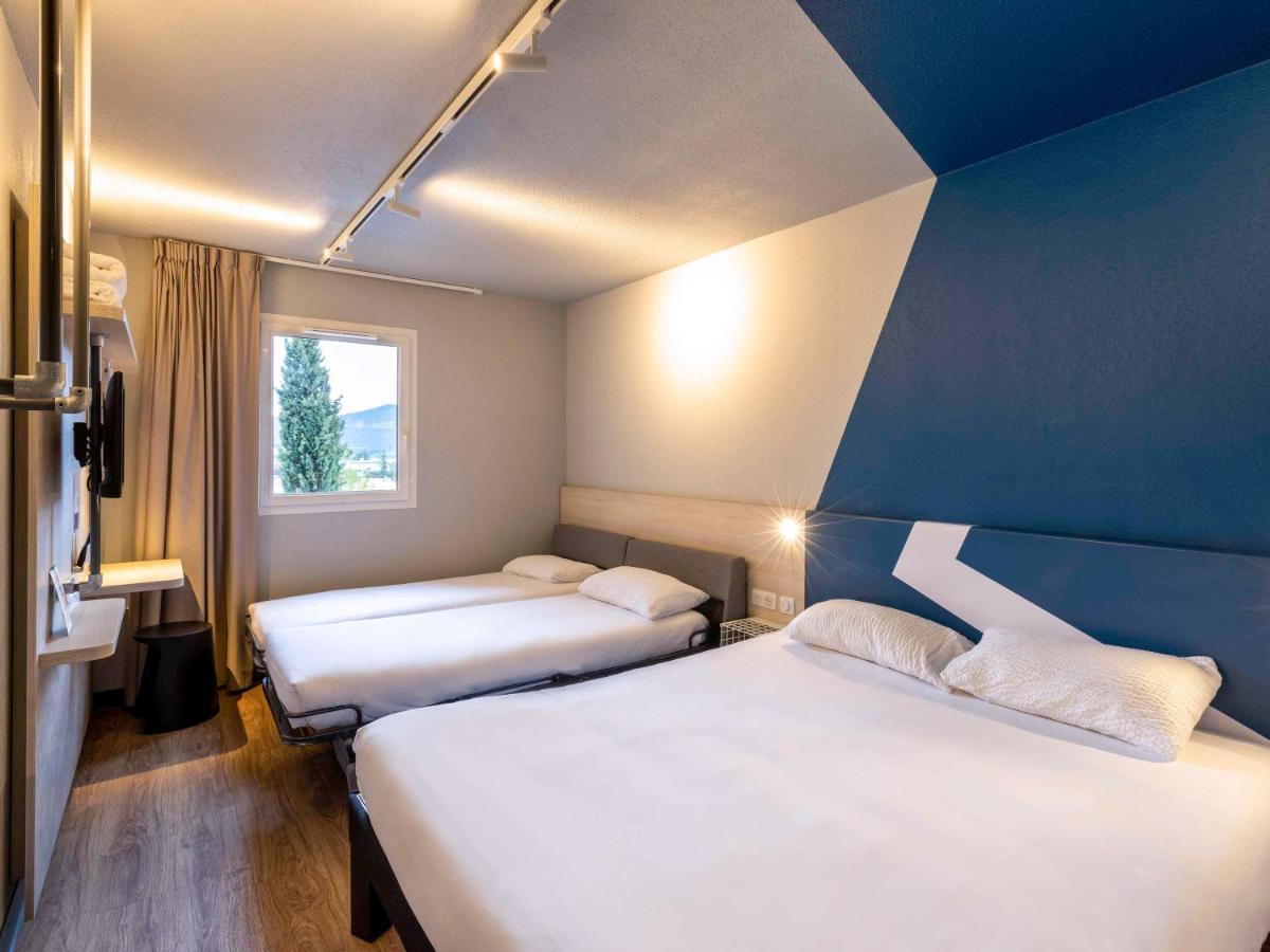 Ibis Budget Millau Viaduc Екстериор снимка