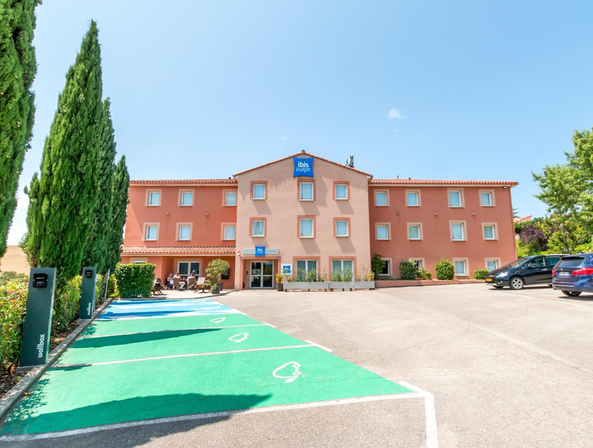 Ibis Budget Millau Viaduc Екстериор снимка